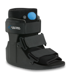 United Ortho Short Air Cam Walker Fracture Boot, Medium, Black